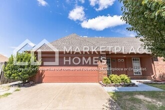 Building Photo - 4314 Ravenwood Park W