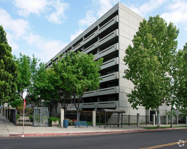 Silvercrest Building - Fresno Silvercrest