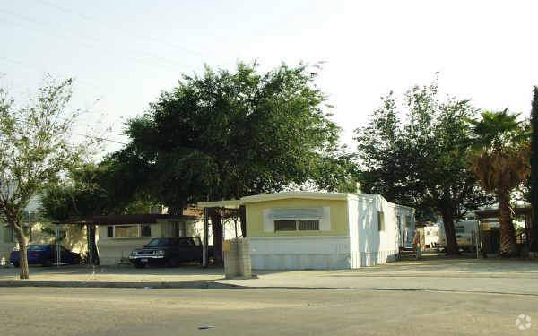 Primary Photo - Yucca Valley Trailer Court