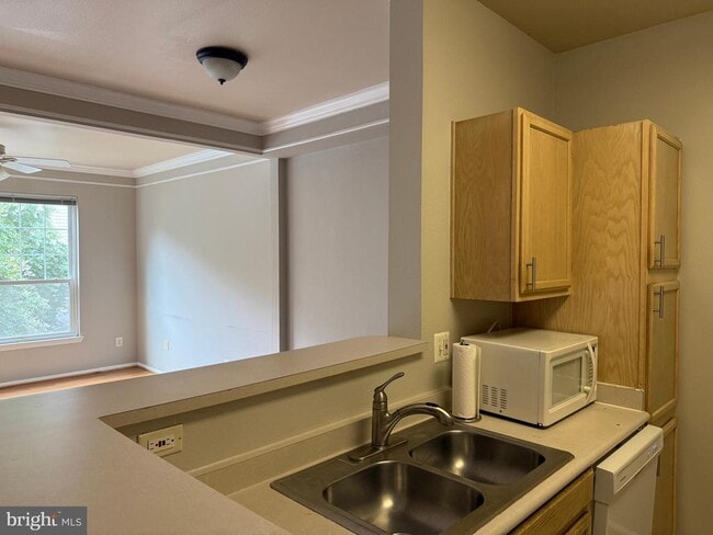 Building Photo - 1600 Spring Gate Dr.
