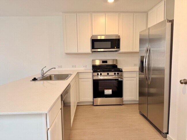 Foto del edificio - 921 Pertuso Ln