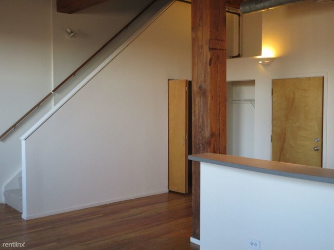 Building Photo - 2 br, 2 bath  - 1900 S Clark St Apt 406