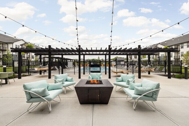 Foto del edificio - The Carlyle at Chatham Hills