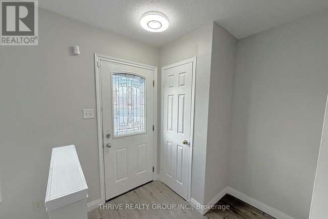 Building Photo - 218 Admiral Dr