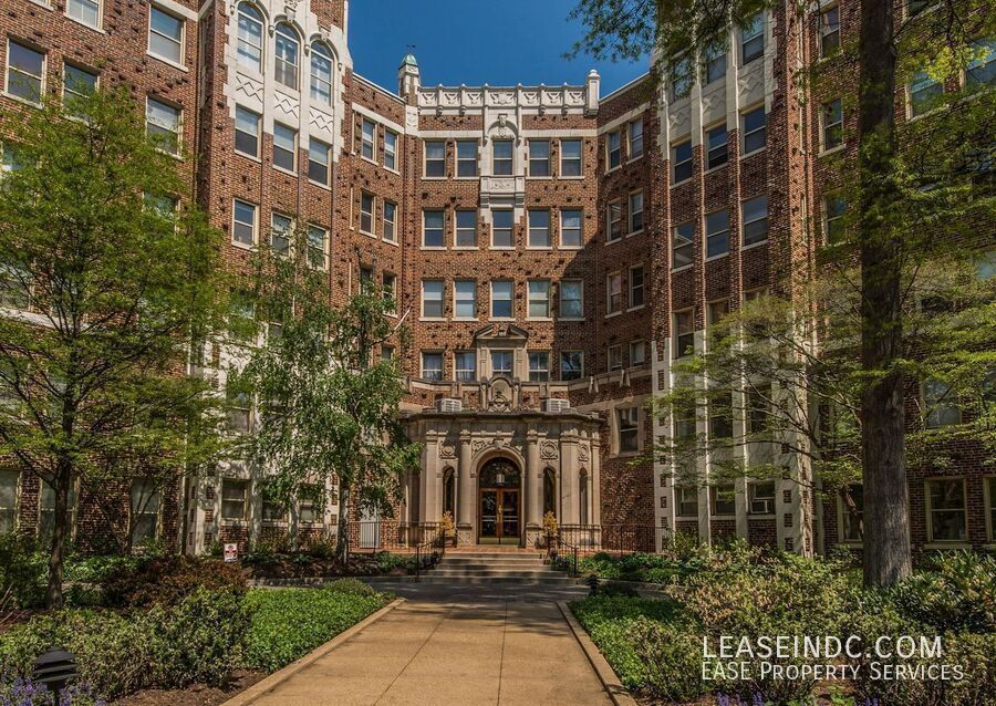 Foto principal - 4707 Connecticut Ave NW