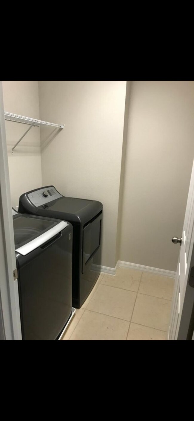 3782 Brighton Park Cir, Belle Isle, FL 32812 Townhome Rentals in