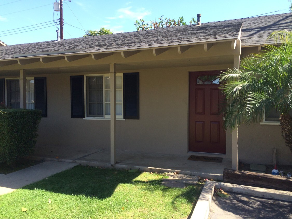Foto principal - 357 N Oak St
