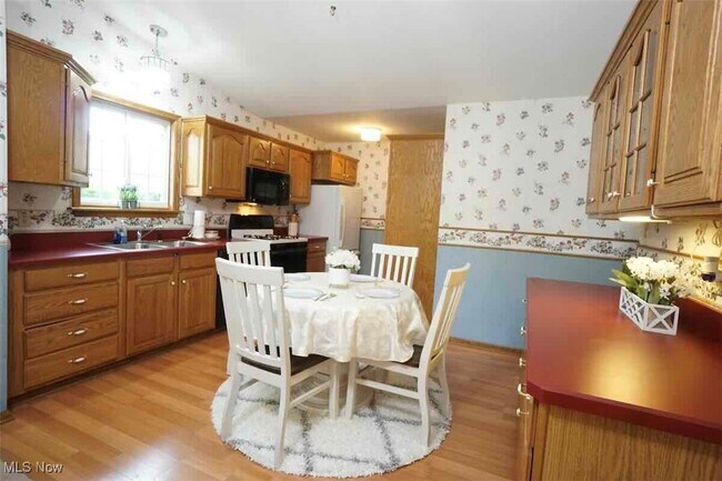 Building Photo - 6293 Meldon Dr