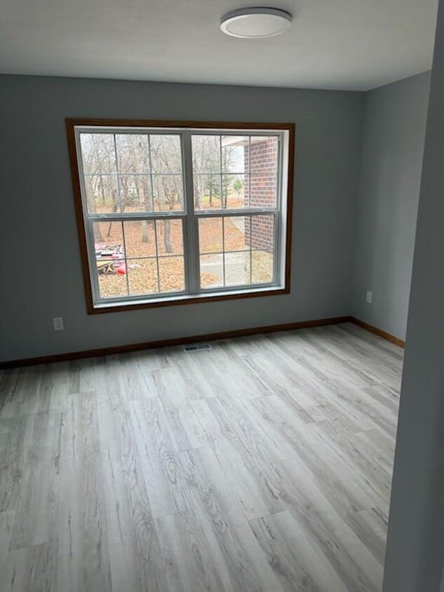 Foto del edificio - 14100 296th Cir NW