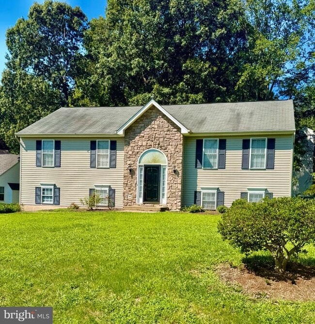 Building Photo - 9504 S Royal Crest Ct