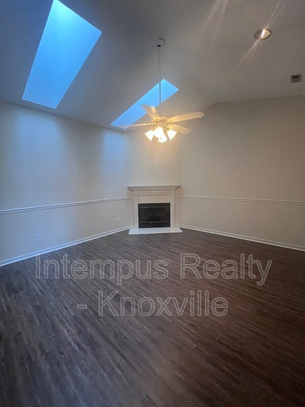 Foto del edificio - 813 Villaview Way