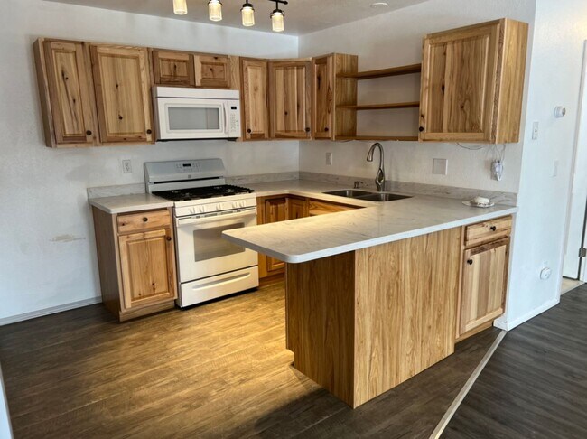 Building Photo - 3601 E Birch View Drive - DD