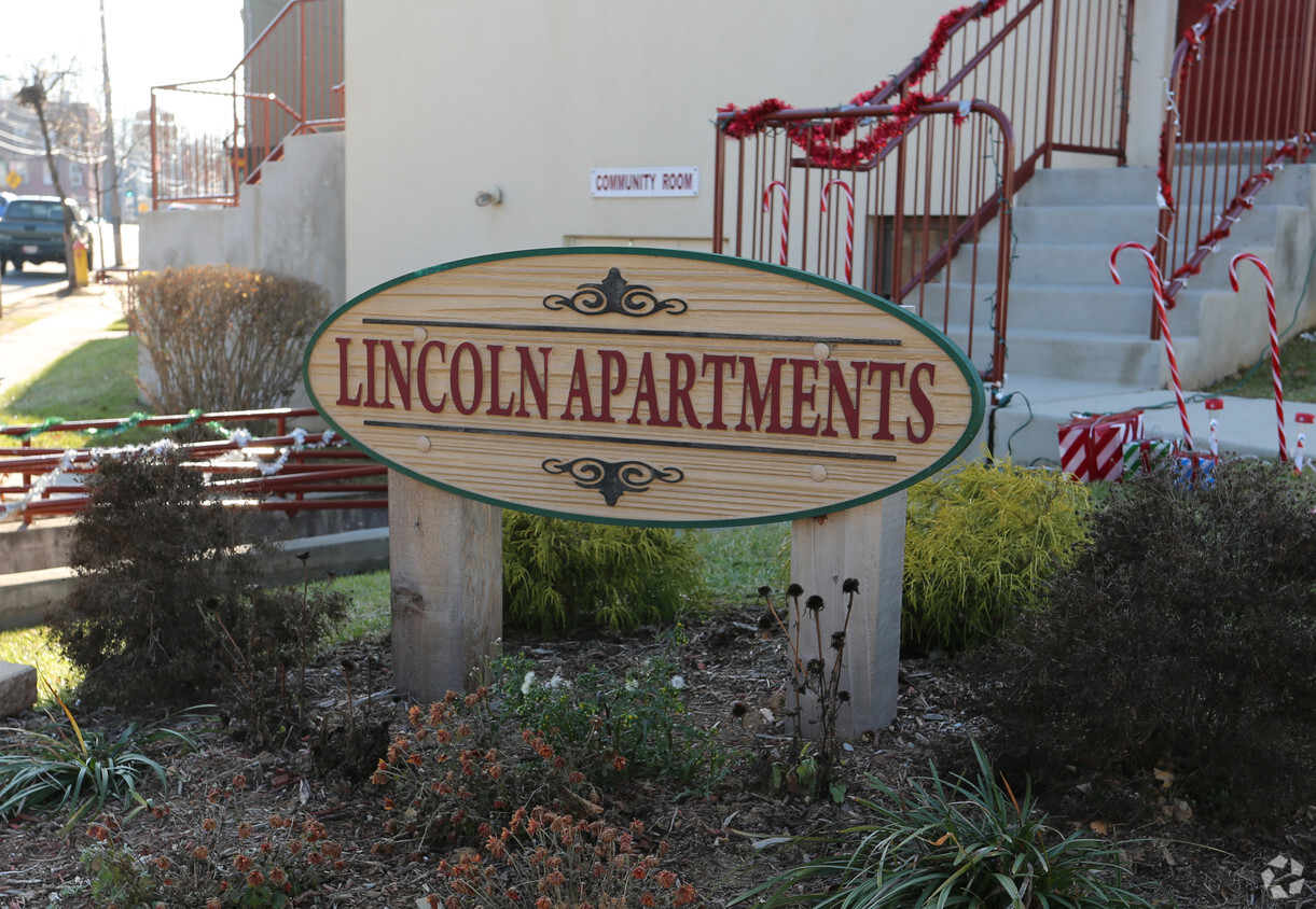 Foto del edificio - Lincoln Apartments