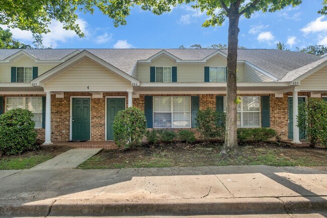 Foto del edificio - 2738 W Tharpe St