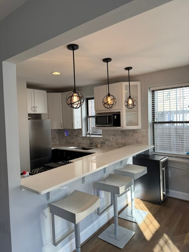 Foto del edificio - 661 Morris Pl NE