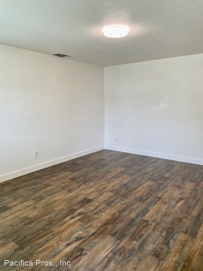 Foto del edificio - 3 br, 1 bath House - 7361 Washburn Way