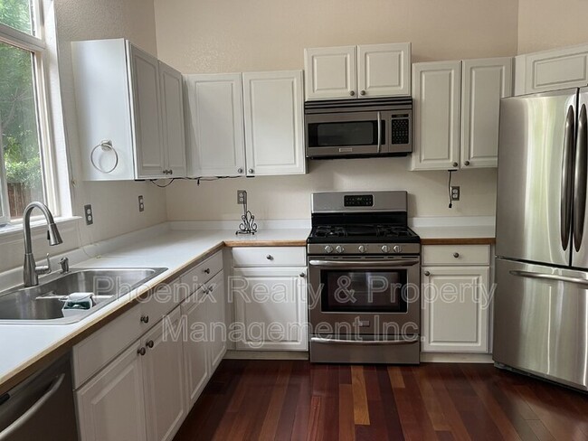 Foto del edificio - 370 Harvest Point Dr