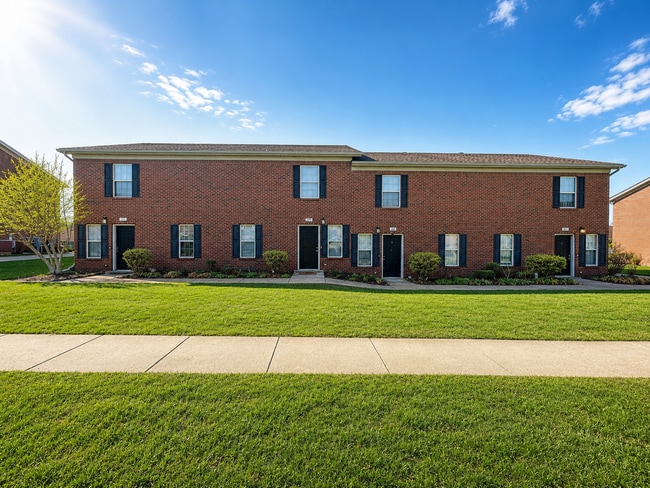 Foto del edificio - 77-83 Gray Hawk Drive 4-Plex
