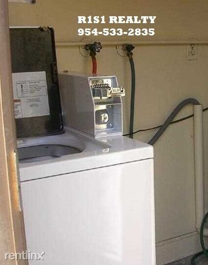 Building Photo - 1 br, 1 bath  - 2175 SE 6th St xxx