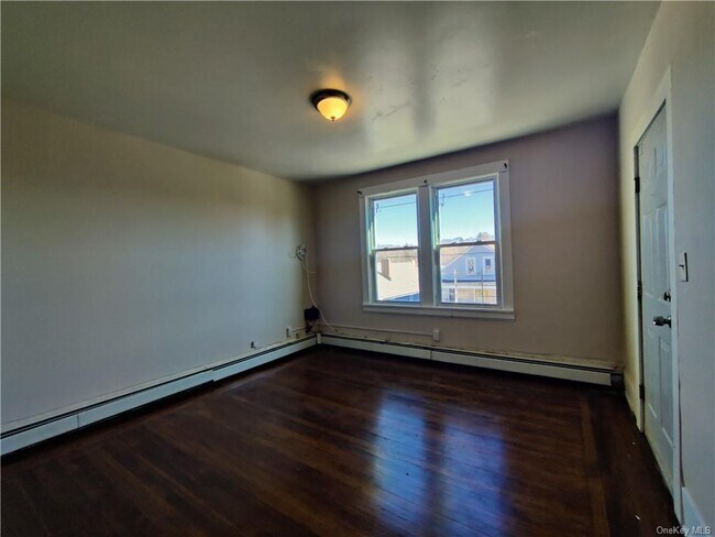 Building Photo - 207 Winnikee Ave