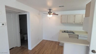 Building Photo - 5211 S Lindell Rd