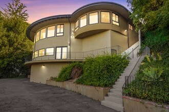 Building Photo - 3828 Alomar Dr