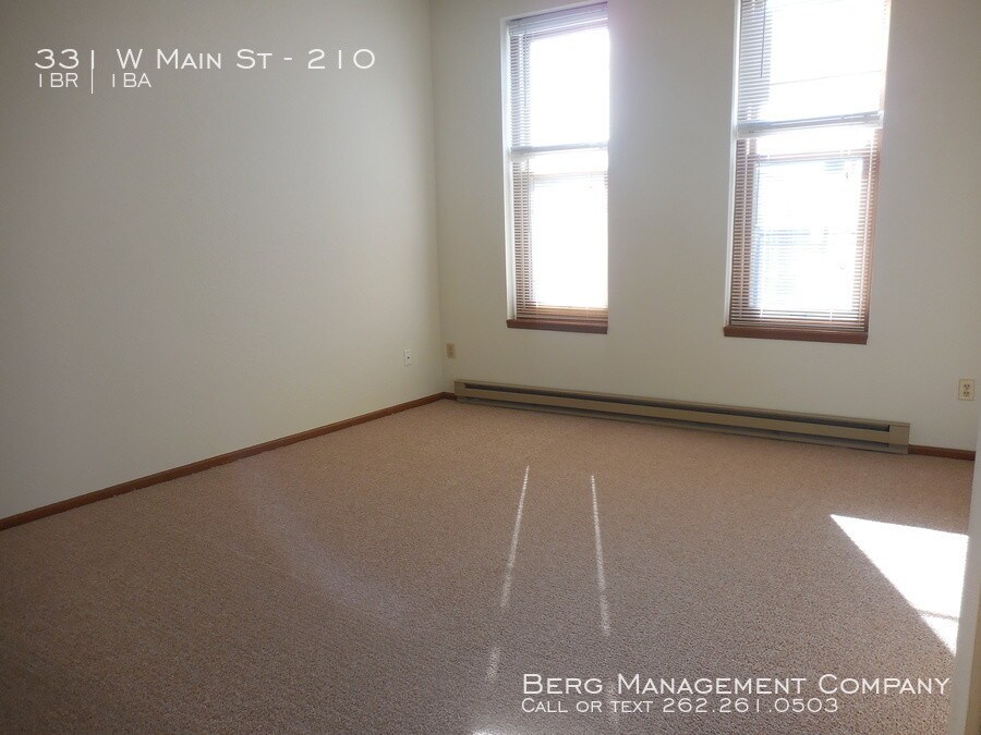 Primary Photo - 331 W Main St