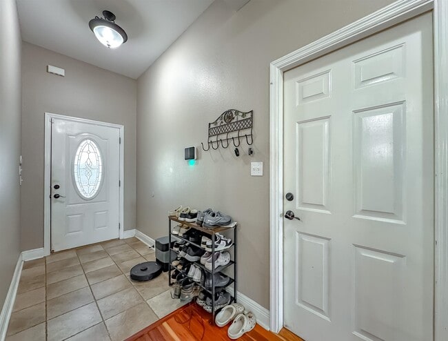 Building Photo - 6303 Rivers Landing Ct