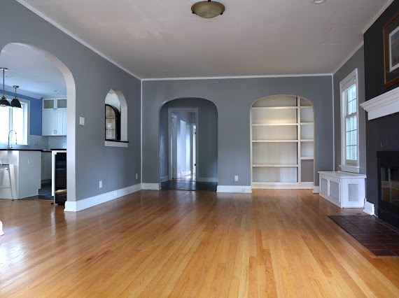 living room - 2219 E Marion St