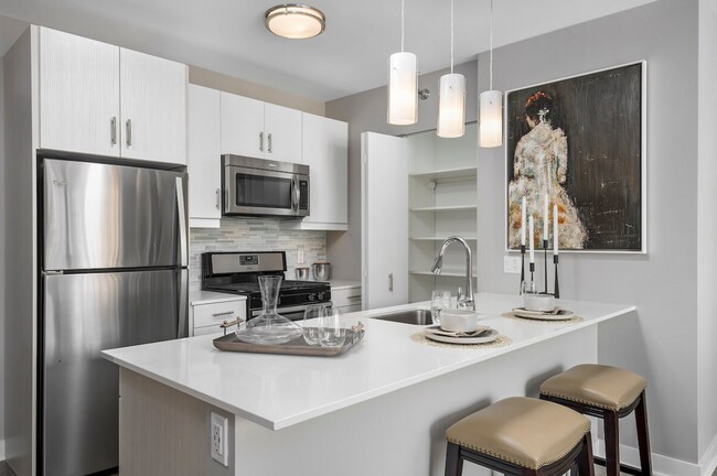 Building Photo - 1103 S State St