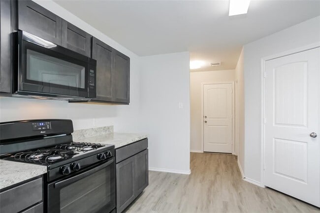 Building Photo - 4835 Giant Sequoia Way
