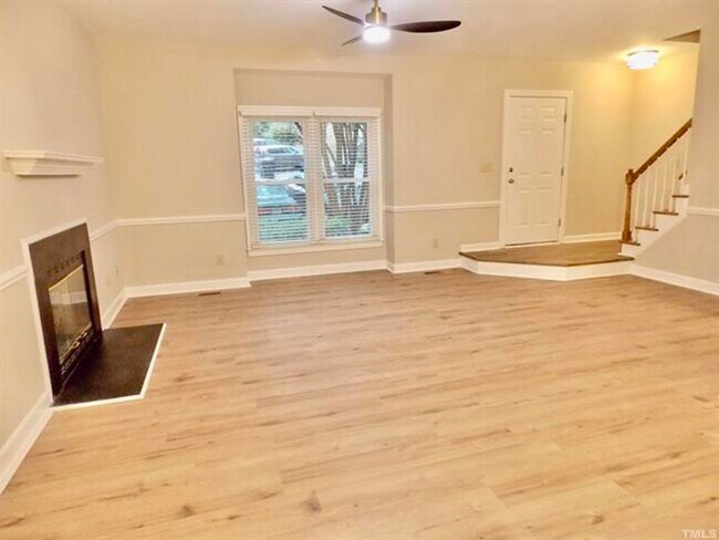 Building Photo - 54 Preakness Dr