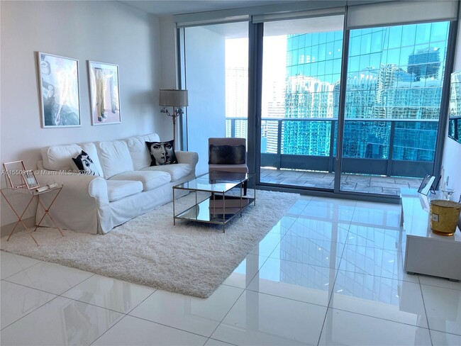 Building Photo - 200 Biscayne Blvd Way