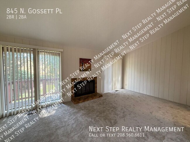 Foto del edificio - 845 N Gossett Pl