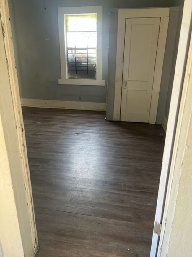 Foto del edificio - Two Bedroom Home
