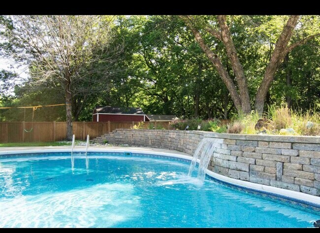 Waterfall feature - 1524 Foxfire Dr