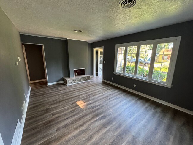 Foto del edificio - Cozy 2-Bedroom Home In a Peaceful Neighborhood!