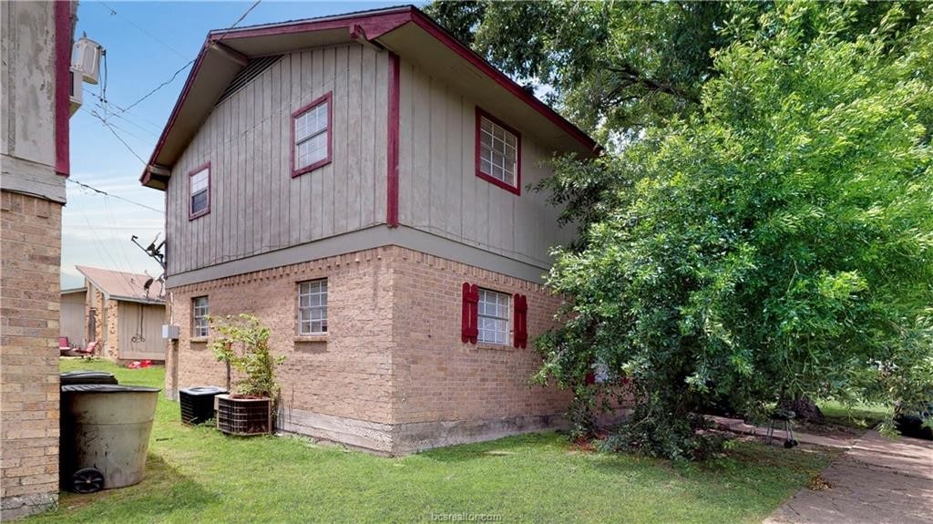 2402 Jaguar Dr, Bryan, TX 77807 Townhome Rentals in Bryan TX