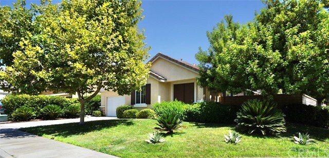 Foto del edificio - 23636 Elizabeth Ln