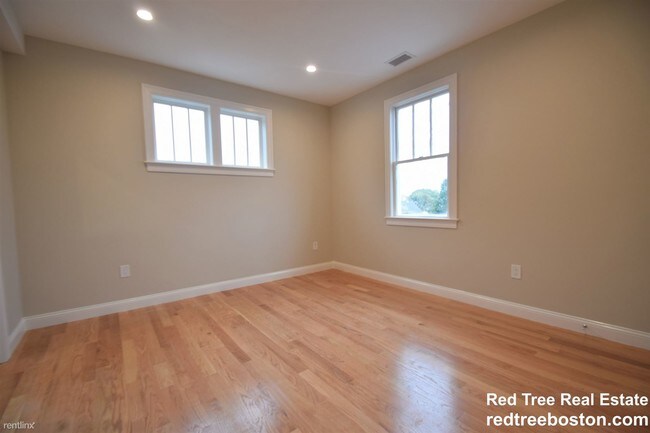 Foto del edificio - 3 br, 3 bath  - 44 Waverly St # 3S