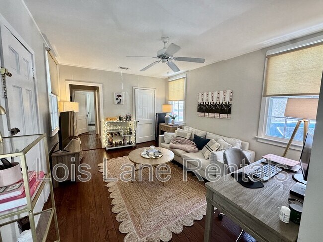 Foto del edificio - 68 1/2 Ashley Avenue