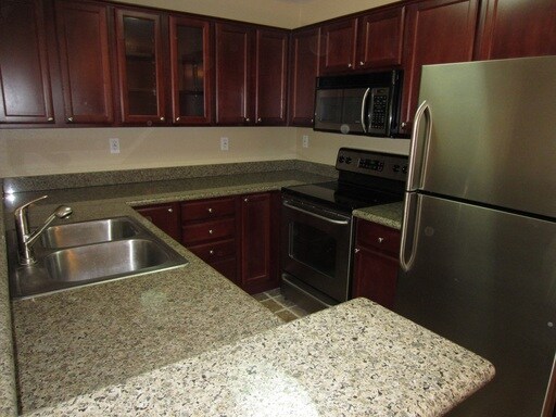 Building Photo - 496 Dempsey Rd