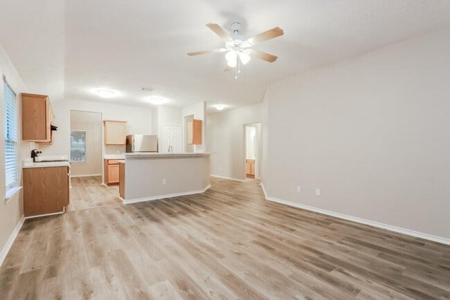 Building Photo - 2826 Trinity Glen Ln
