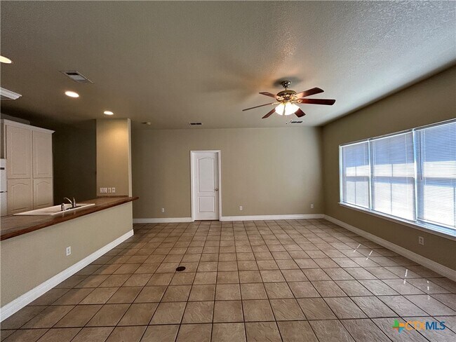 Foto del edificio - 3049 Pine Valley Dr