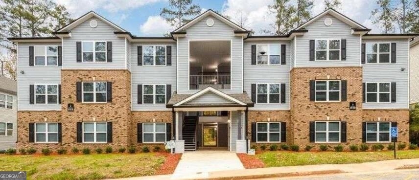 Foto principal - 3301 Fairington Village Dr