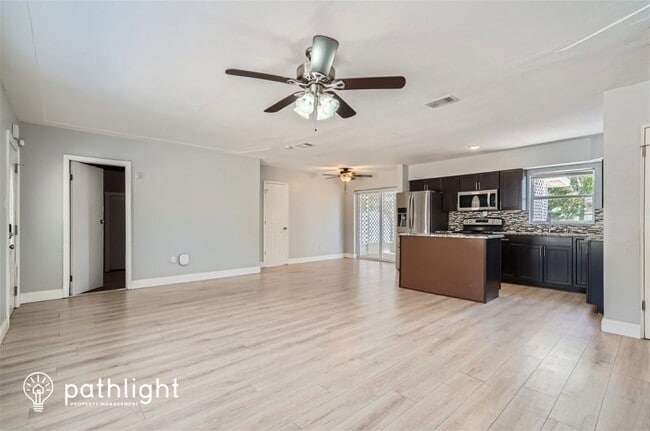 Building Photo - 5235 Robin Lane North, St Petersburg, FL, ...