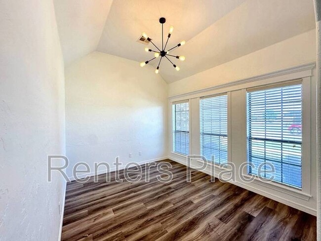 Foto del edificio - 11006 S Madison St