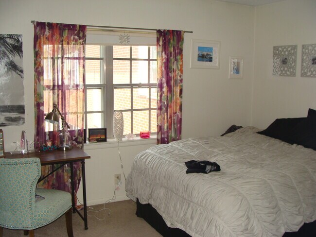 Foto del edificio - 35 Lake Shore Ct
