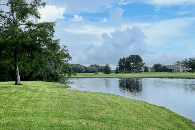Foto del edificio - 3736 Cypress Point Dr
