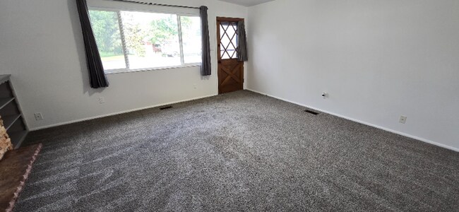 Foto del edificio - 373 N 400 E St